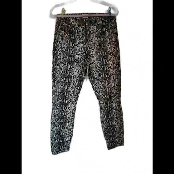 Alice + Olivia Snake Print Skinny Jeans size 30 - Picture 1 of 12
